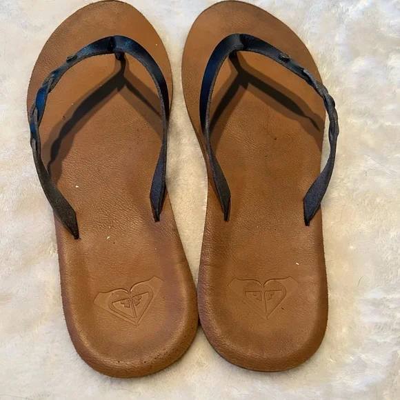 Old Roxy Sandals - Picture 3 of 4